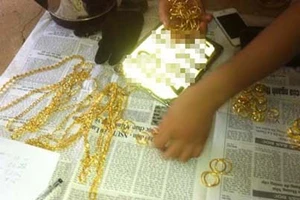 Người nhặt được 5 lượng vàng ở Cà Mau khởi kiện đòi quyền lợi 