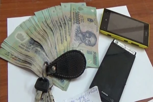 Dùng hình ảnh, clip khỏa thân để tống tiền bạn gái cũ