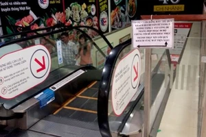 Lotte Mart quận 7 xin lỗi vụ sập thang cuốn