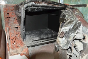 Phạt tù băng trộm chuyên đột nhập 'cuỗm' két sắt