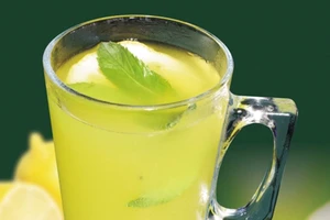 2 món nước ép thanh lọc giải rượu cho đàn ông