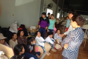 Chậm nhận lương, công nhân 'cầu cứu' ủy ban xã 