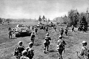 Trận đại chiến xe tăng lớn nhất mọi thời đại