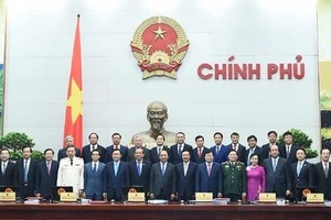 Trao quyết định bổ nhiệm của Chủ tịch nước cho các thành viên Chính phủ