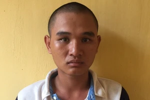 Bắt đôi nam nữ giật Iphone 6 Plus trên phố Vũng Tàu