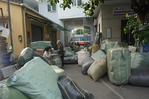 Tạm giữ gần 10 tấn hàng lậu tại ga Đà Nẵng