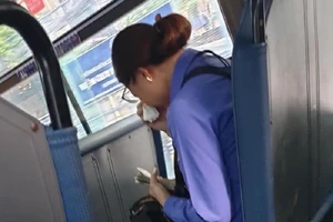Thực hư vụ nữ nhân viên mất việc vì hành khách trốn vé