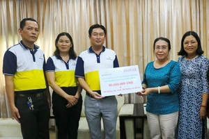 Công ty Seaspimex hỗ trợ đồng bào miền Trung