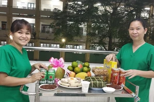 Xuân trong mùa COVID và quẻ dịch yêu thương