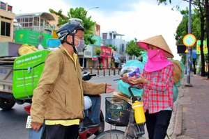 4 góp ý để hỗ trợ người khó khăn vượt qua đại dịch 