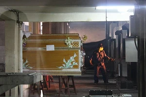 Ép giá xử lý tử thi: Đừng 'hát trên những xác người'