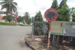 Cần thay biển báo 'mù'