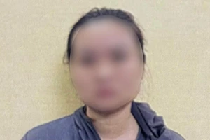 Đang chờ thụ án tù giam, người phụ nữ lẻn vào đám cưới trộm 16 phong bì