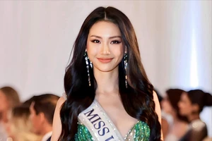 Hình ảnh của Hoa hậu Ý Nhi tại Úc; Bùi Quỳnh Hoa lọt top 20 Miss Universe 2023?