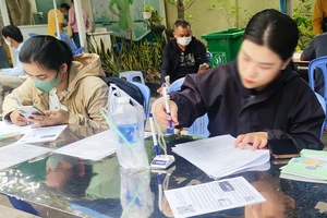 Không chỉ người khó khăn mới rút BHXH một lần