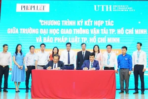 Báo Pháp Luật TP.HCM và Trường Đại học Giao thông vận tải TP.HCM ký kết hợp tác