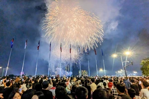 5 điểm bắn pháo hoa trong dịp lễ 30-4 ở TP.HCM và nhiều thông tin giải trí khác