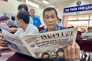 Toàn cảnh chương trình 'Cùng ngư dân thắp sáng đèn trên biển' tại Tiền Giang 