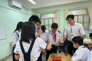 Để tiếng Anh trở thành ngôn ngữ thứ 2 trong trường học