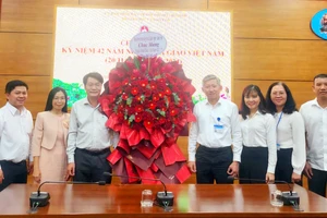 Báo Pháp Luật TP.HCM tri ân và chúc mừng Ngày Nhà giáo Việt Nam