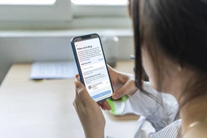 Người dùng mạng xã hội băn khoăn về cách xác thực tài khoản 