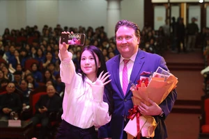 Đại sứ Mark Knapper: Trồng thêm 'những cây mới' cho tương lai quan hệ Việt-Mỹ