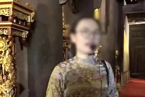 Nữ hướng dẫn viên ở Thanh Hóa thuyết minh sai lịch sử do nói vấp, áp lực thời gian