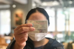 Mất giấy phép lái xe có cần thi lại không?