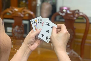 Coi chừng khi ngồi xem đánh bạc