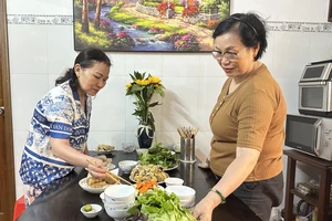 Bữa cơm chiều cuối năm là khoảnh khắc đoàn viên