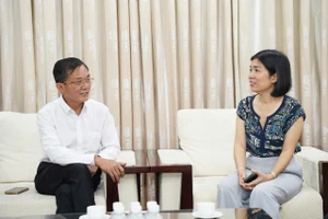 Thủ tướng Chính phủ gửi hoa chúc mừng báo Pháp Luật TP. HCM nhân dịp 21-6