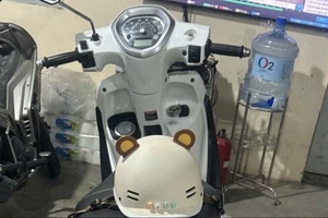 Lẻn vào trụ sở UBND phường trộm xe máy 