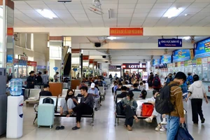 Nhà xe tự ý hủy chuyến, 'hét giá' vé dịp Tết bị xử lý thế nào? 