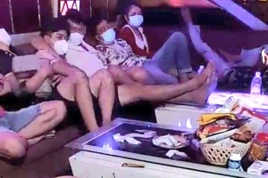 Bắt quả tang 19 thanh niên 'phê' ma túy ở quán karaoke