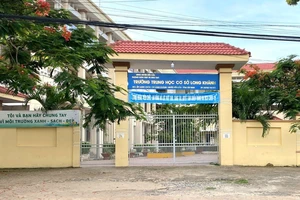 Phó hiệu trưởng dâm ô nữ sinh lớp 9 bị bắt 