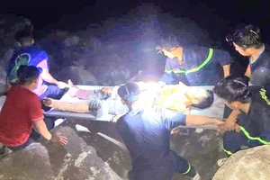 Đi bẫy chim, người đàn ông bị nạn đá đè nhiều giờ trên núi Heo