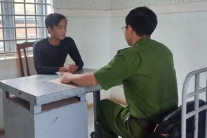 Làm giả sổ hồng với giá 20 triệu đồng