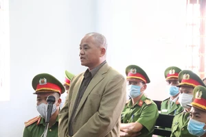 Cựu bí thư xã chối tội bị đề nghị tử hình 