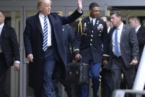 Cặp hạt nhân có an toàn khỏi tay ông Trump như bà Pelosi nói?