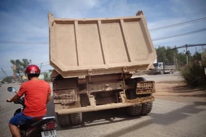 Mức phạt cho ô tô không gắn biển số 