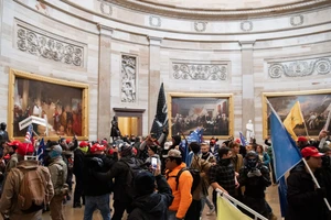FBI điều tra nghi vấn nước ngoài đứng sau vụ bạo loạn 6-1