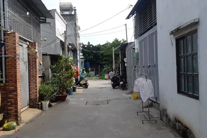 Dân báo nhà xây không phép, xã chậm xử lý