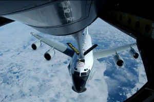 Máy bay do thám Mỹ tiến sát bờ biển Trung Quốc