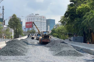 Sắp thông xe dự án nâng cấp đường Nguyễn Hữu Cảnh