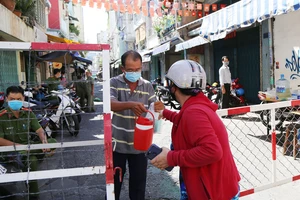 Dịch kéo dài, người dân làm gì để tránh tâm lý bất an?