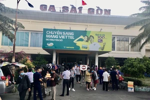 Có nên làm đường sắt trên cao, giữ lại ga Sài Gòn?