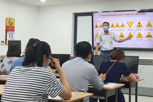 Giấy khám sức khỏe hết hạn, người thi bằng lái có cần khám lại?