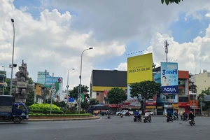 Quảng cáo ngoài trời điêu đứng vì dịch