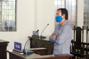 1 vụ tham ô VKS truy tố khung thấp, tòa xử khung cao