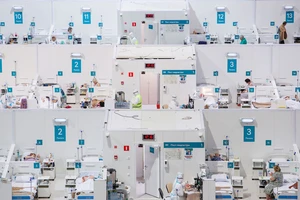 Trung Quốc ráo riết chạy đua điều chế thuốc trị COVID-19